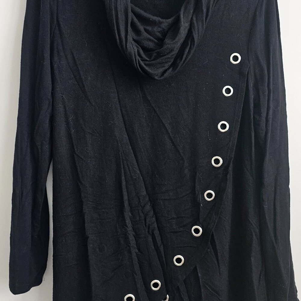 Cowel Next detailed Sweater